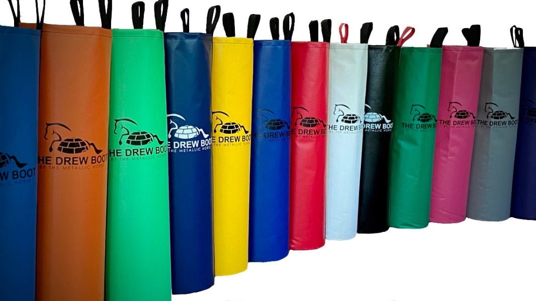 The Drew Boot Equine Ice boots with suspender straps for post competition cooling solutions.